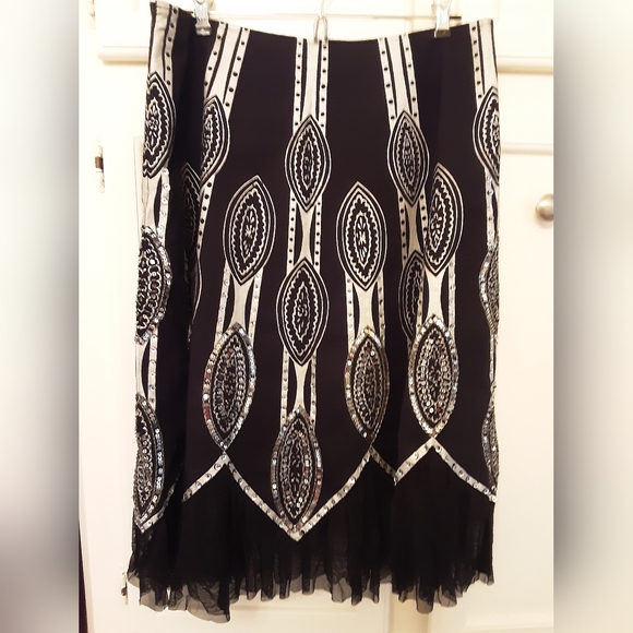Black and silver skirt by Basil And Maude size 10 - Picture 1 of 5